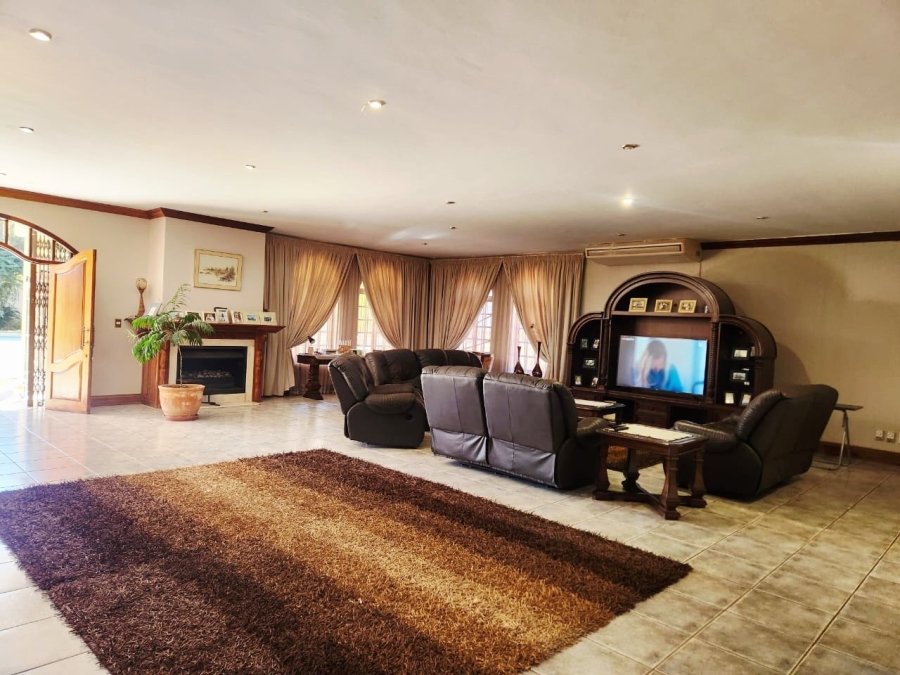 4 Bedroom Property for Sale in Wilkoppies North West